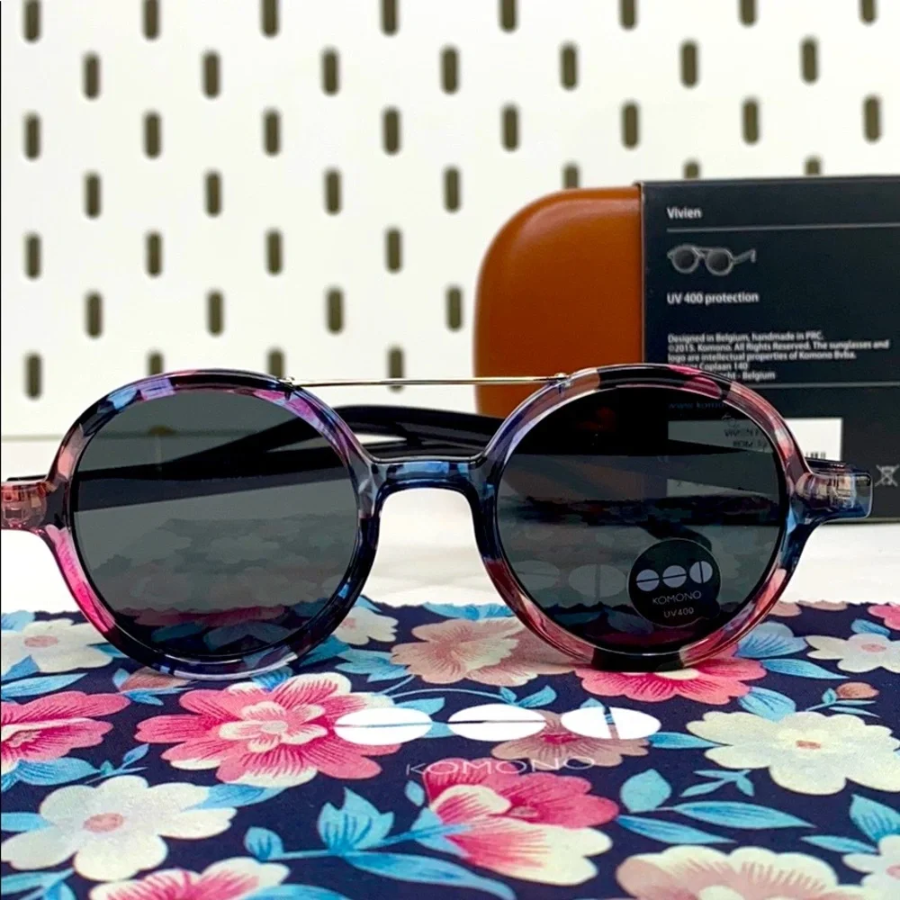 KOMONO Women’s Vivien Floral Sunglasses New